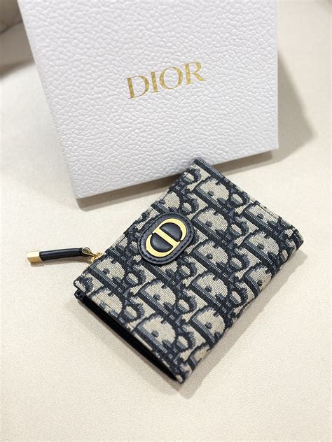 montaigne dior oblique wallet|30 montaigne dahlia wallet.